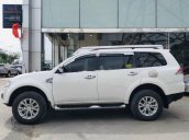 Bán Mitsubishi Pajero Sport đời 2016, màu trắng