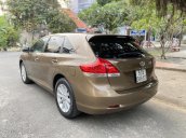 Toyota Venza 2.7AT, màu nâu da lươn, nội thất kem da zin nguyên bản, sản xuất cuối 2011, chạy 69.000km, bản Full Option