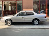 Cần bán gấp Toyota Camry sản xuất 1996