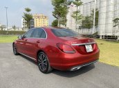 Cần bán lại xe Mercedes C200 sản xuất 2019, màu đỏ, nhập khẩu nguyên chiếc