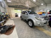 Cần bán xe Toyota Fortuner sản xuất năm 2011 còn mới, 510tr