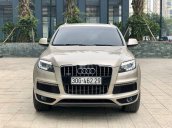 Cần bán xe Audi Q7 sản xuất năm 2015, màu vàng, nhập khẩu