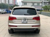 Cần bán xe Audi Q7 sản xuất năm 2015, màu vàng, nhập khẩu