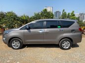 Cần bán lại xe Toyota Innova sản xuất 2019 còn mới, 695tr