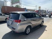 Xe Toyota Innova sản xuất năm 2018, màu bạc 