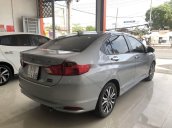 Bán Honda Civic 1.5 MT đời 2017, màu bạc 