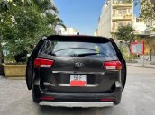 Cần bán Kia Sedona sản xuất năm 2016, xe chính chủ