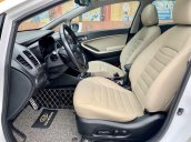 Cần bán xe Kia Cerato sản xuất năm 2018 còn mới