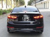 Xe Hyundai Elantra 2.0 năm 2017, xe chính chủ giá ưu đãi