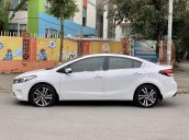 Cần bán xe Kia Cerato sản xuất năm 2018 còn mới