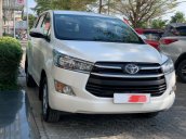 Bán Toyota Innova 2018 số sàn, xe tại hãng