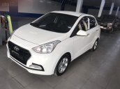 Bán Hyundai Grand i10 2019 số tự động, màu trắng, đi 30.000km