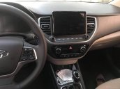 Bán chiếc Hyundai Accent AT 1.4 full 2021 đi 700km