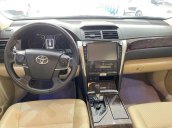 Bán Toyota Camry sản xuất 2016 còn mới