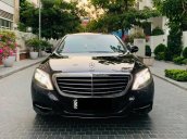 Mercedes-Benz S400 màu đen nội thất màu kem biển vip