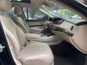 Mercedes-Benz S400 màu đen nội thất màu kem biển vip