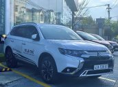 Cần bán gấp Mitsubishi Outlander sản xuất 2020, màu trắng