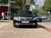 Bán Toyota Camry 2.5Q đời 2014, màu đen