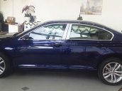 Bán Volkswagen Passat Comfort Bluemotion năm sản xuất 2020, màu xanh lam, xe nhập