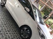 Cần bán gấp Kia Rondo sản xuất 2017, giá thấp