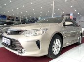 Cần bán gấp Toyota Camry sản xuất 2016 còn mới