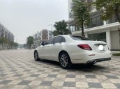 Bán nhanh chiếc Mercedes E200 sản xuất năm 2019