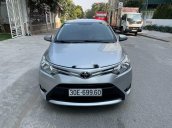 Cần bán Toyota Vios E sản xuất 2016, màu bạc chính chủ