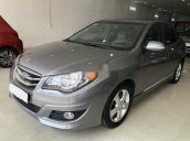 Cần bán gấp Hyundai Avante năm sản xuất 2011, màu xám 