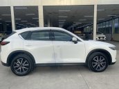 Bán Mazda CX 5 đời 2018, màu trắng còn mới