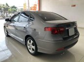 Cần bán gấp Hyundai Avante năm sản xuất 2011, màu xám 