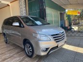 Bán nhanh chiếc Toyota Innova sản xuất 2015, giá tốt