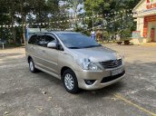 Bán xe Toyota Innova sản xuất năm 2012, giá thấp