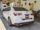 Bán Toyota Corolla Altis năm 2017, giá mềm