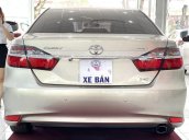 Cần bán gấp Toyota Camry sản xuất 2016 còn mới