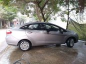 Cần bán xe Ford Fiesta sản xuất năm 2012, màu bạc, giá tốt