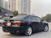 Cần bán gấp Toyota Camry năm 2017 còn mới