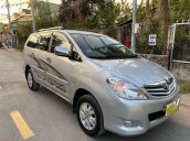 Xe Toyota Innova 2009, màu bạc còn mới