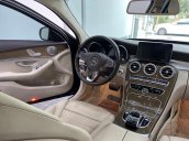 Xe Mercedes C250 Exclusive sản xuất năm 2016, màu xanh lam 