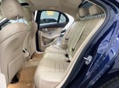 Xe Mercedes C250 Exclusive sản xuất năm 2016, màu xanh lam 