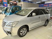 Bán xe Toyota Innova sản xuất năm 2016 còn mới, giá 478tr