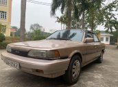 Cần bán xe Toyota Camry năm 1993, nhập khẩu nguyên chiếc, giá tốt