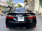 Xe Toyota Camry năm 2015 còn mới