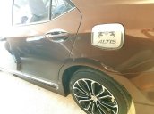 Bán ô tô Toyota Corolla Altis sản xuất 2015, nhập khẩu còn mới