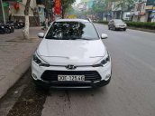 Xe Hyundai i20 Active sản xuất 2016, màu trắng, xe nhập