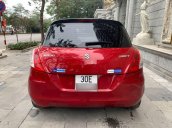 Cần bán Suzuki Swift sản xuất năm 2016, màu đỏ