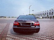 Cần bán Mercedes E250 đời 2009, màu đen chính chủ