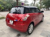 Cần bán Suzuki Swift sản xuất năm 2016, màu đỏ