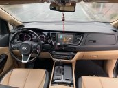 Cần bán Kia Sedona đời 2016, màu xám chính chủ, giá 750tr