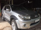 Cần bán Toyota Fortuner đời 2010, màu bạc chính chủ, 510 triệu