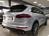 Bán nhanh chiếc Porsche Cayenne 2016